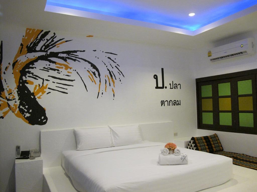 Alphabeto Resort Nai Harn Kültér fotó