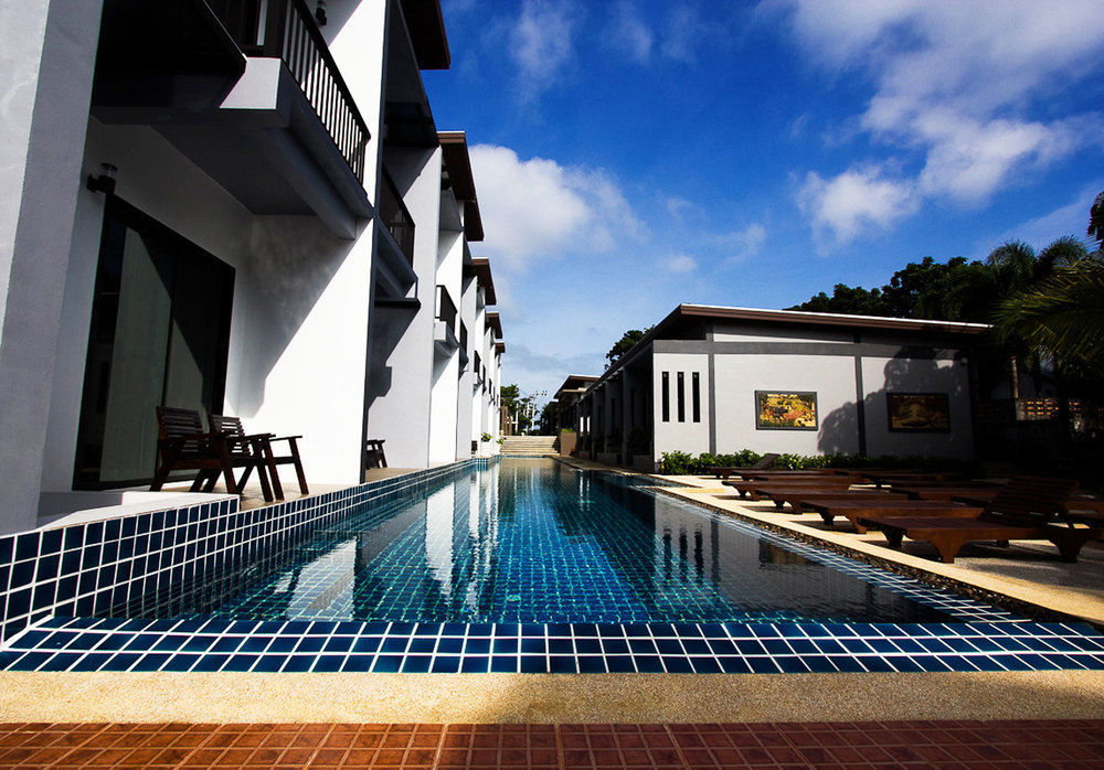 Alphabeto Resort Nai Harn Kültér fotó
